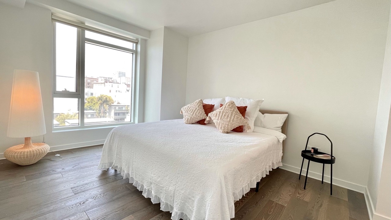 Photo of Bedroom in Lower Pacific Heights