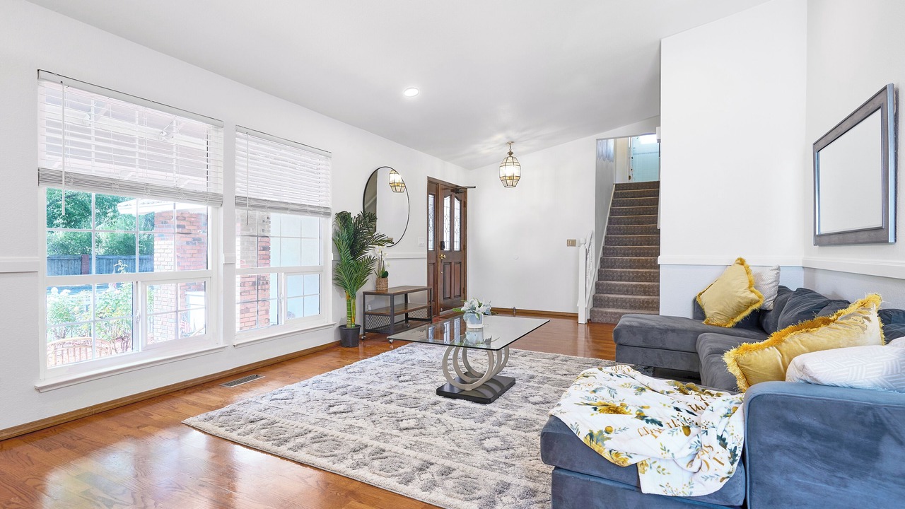 Photo of Livingroom in Pleasanton