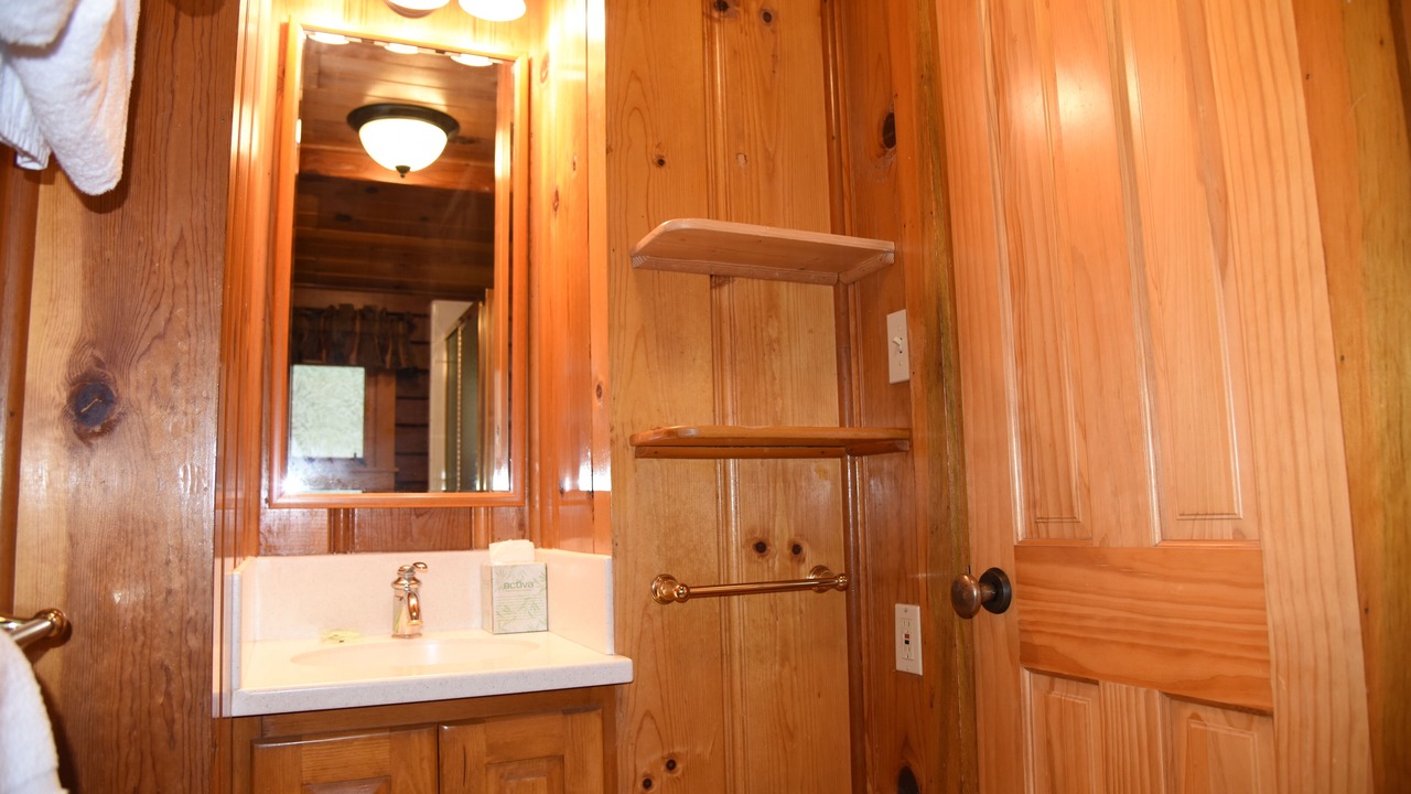 Photo of Bathroom in North Wawona