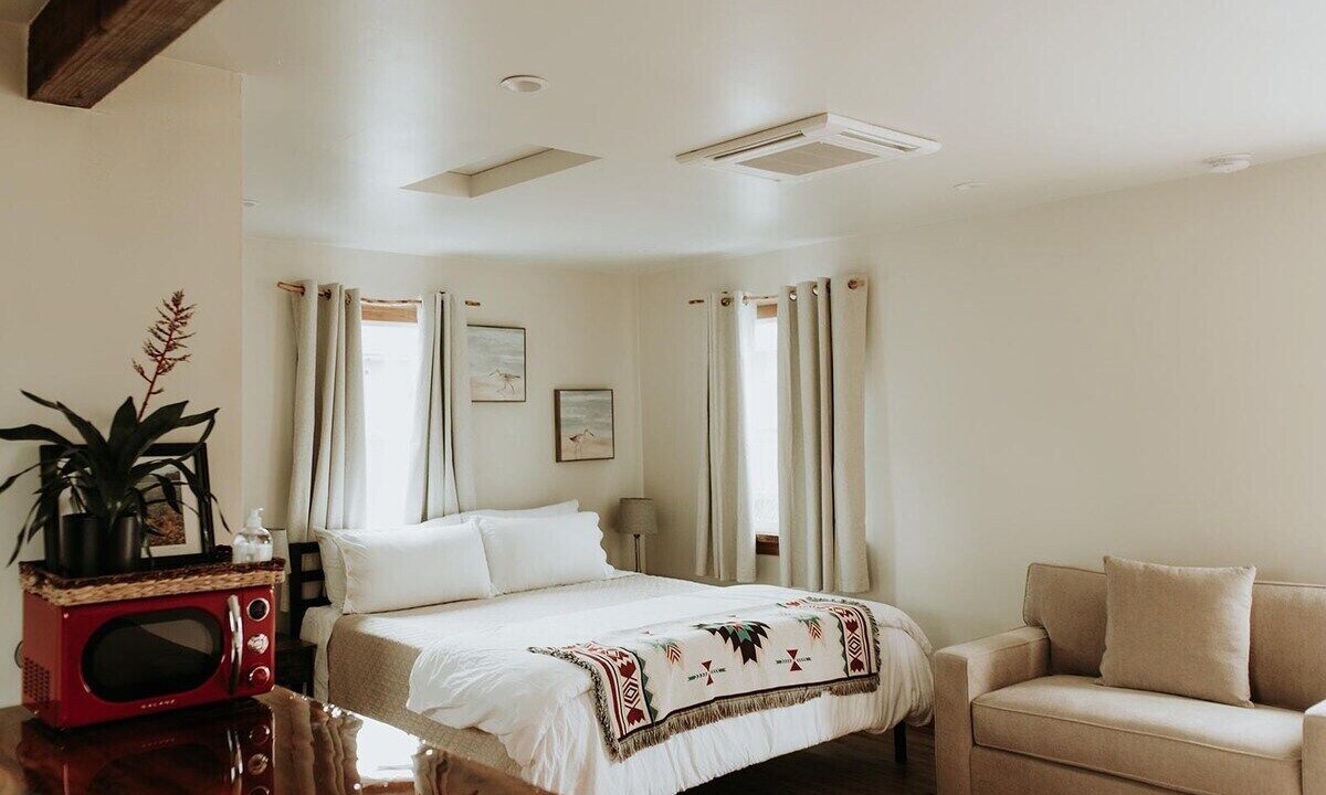 Photo of Bedroom in Baywood Park