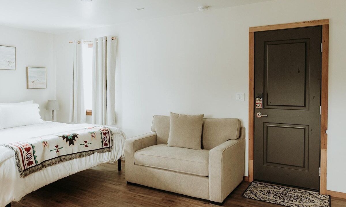 Photo of Bedroom in Baywood Park