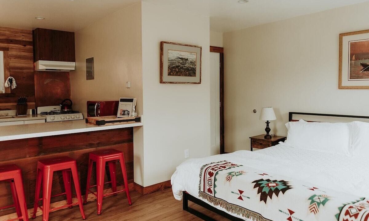 Photo of Bedroom in Baywood Park