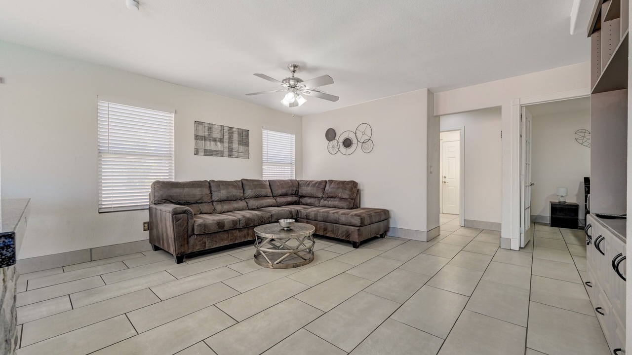 Photo of Livingroom in Silverado Ranch