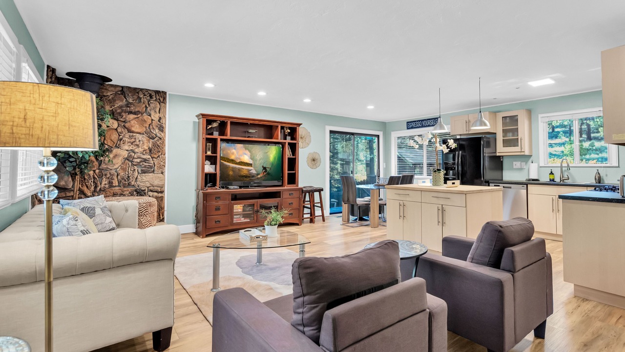 Photo of Livingroom in Tahoe Paradise