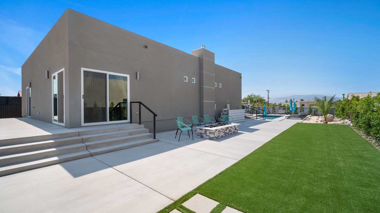 Photo of Patio Balcony in Desert Hot Springs