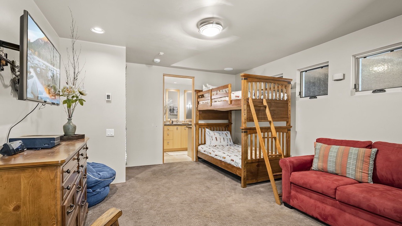 Photo of Bedroom in Incline Village