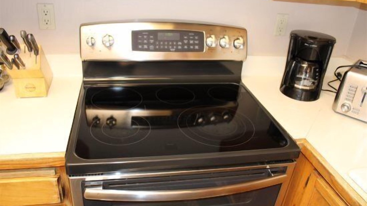 Photo of Kitchen in June Lake