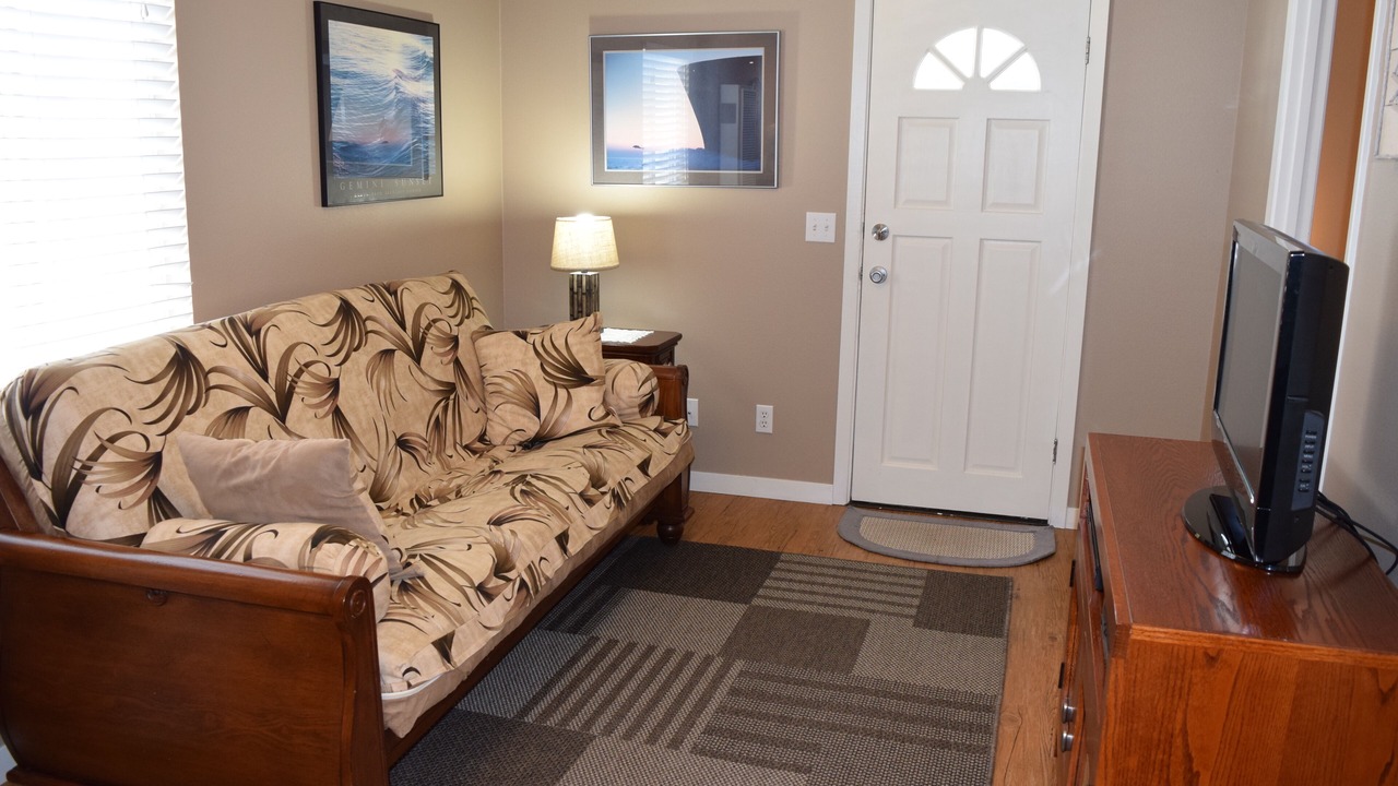Photo of Livingroom in Downtown