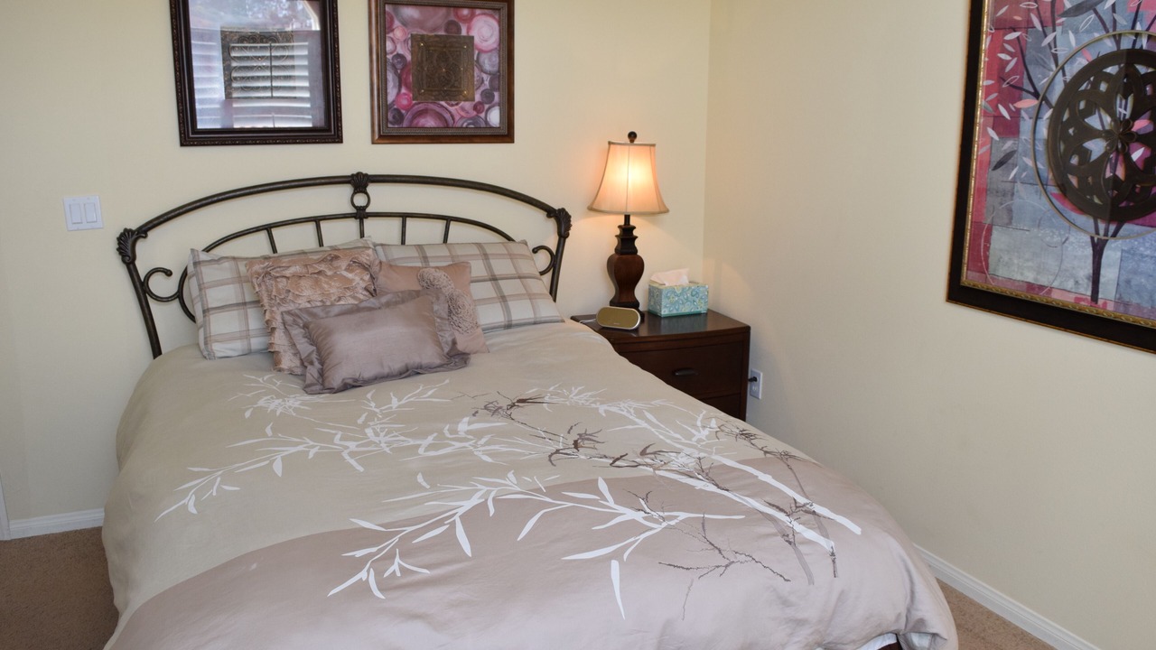 Photo of Bedroom in Downtown