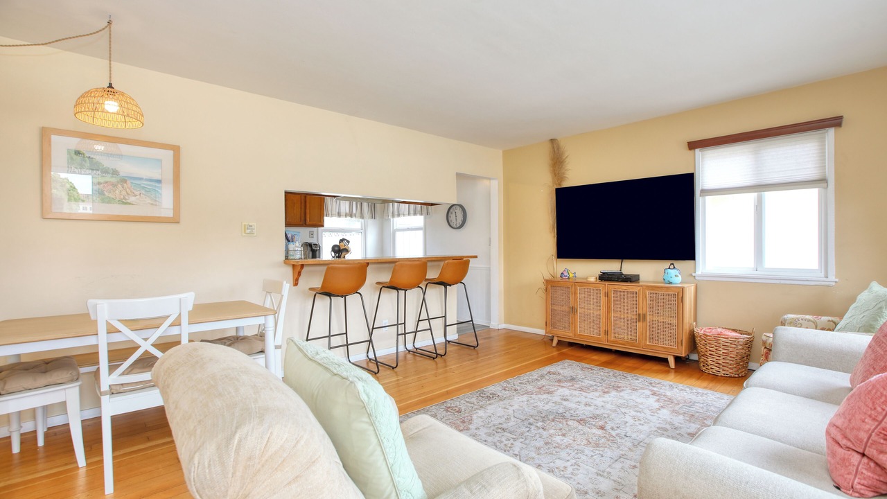 Photo of Bedroom in Downtown