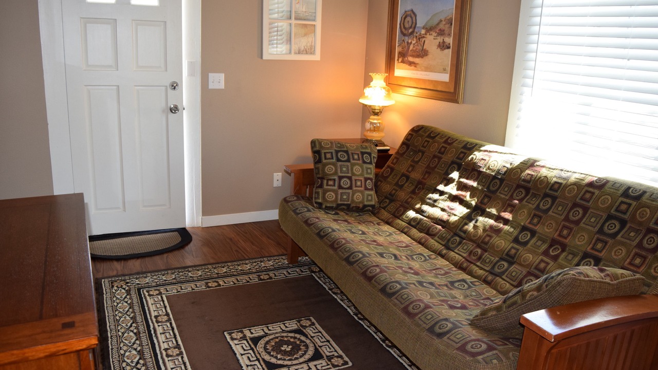 Photo of Livingroom in Downtown