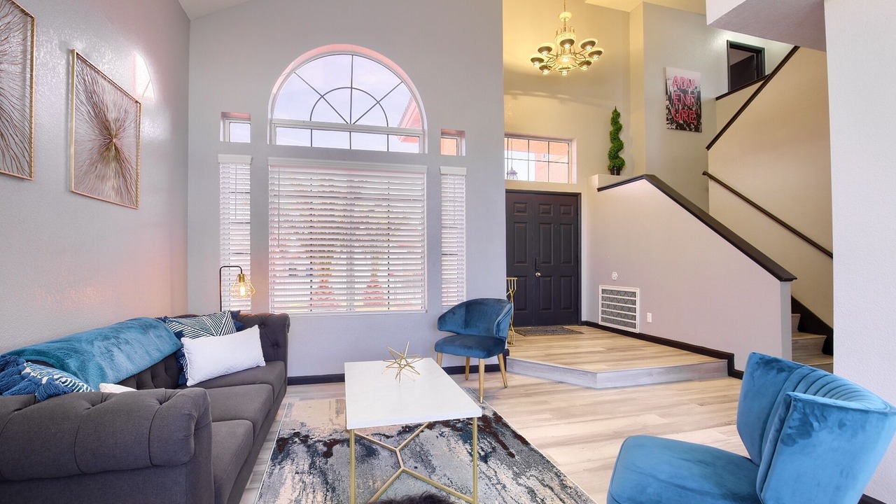 Photo of Livingroom in Green Valley
