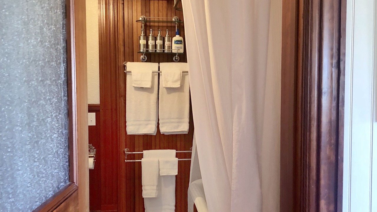 Photo of Bathroom in Ferndale