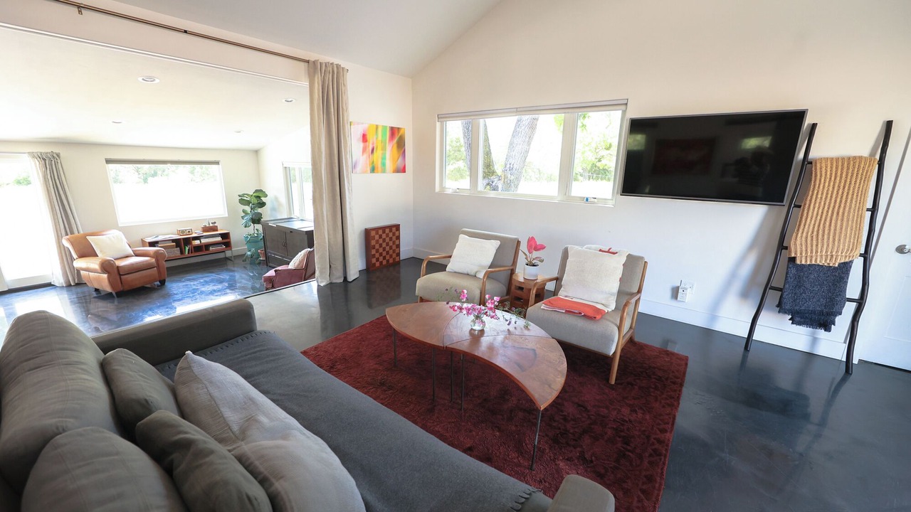 Photo of Livingroom in Templeton