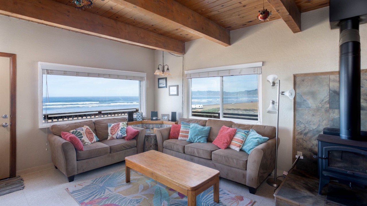 Photo of Livingroom in Oceano