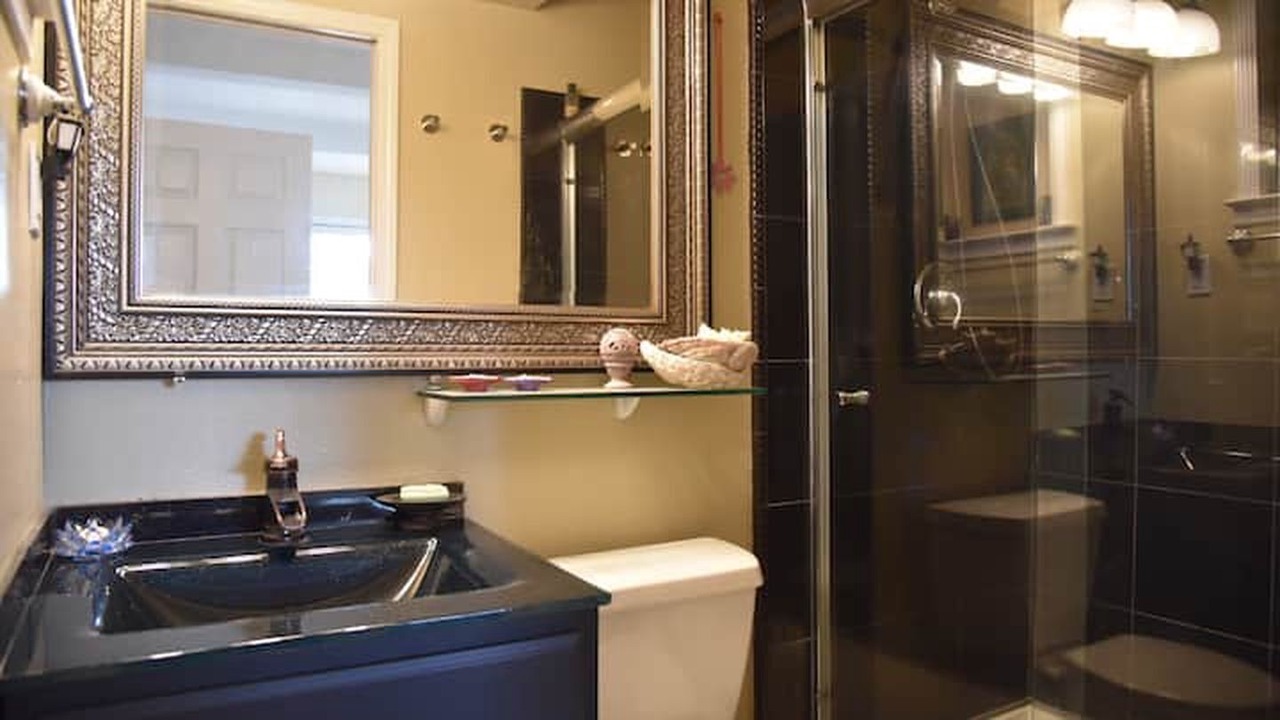 Photo of Bathroom in Lake Area