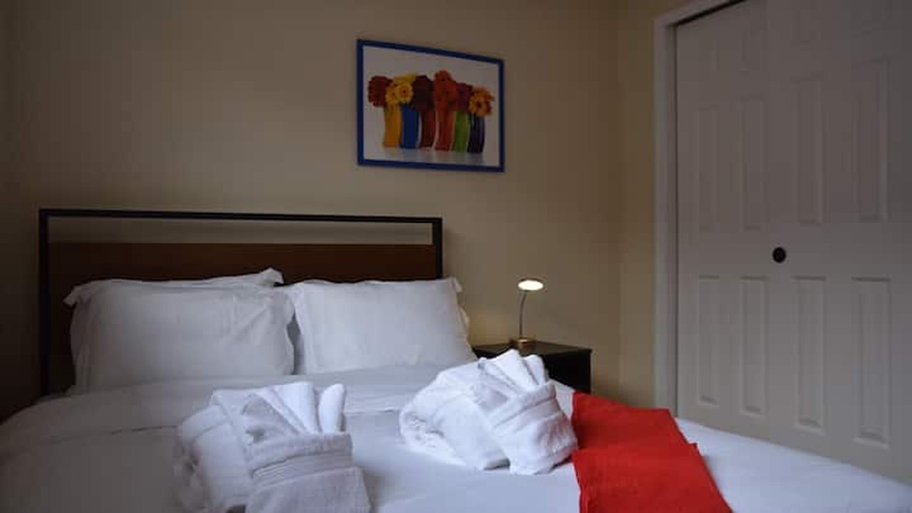 Photo of Bedroom in Lake Area