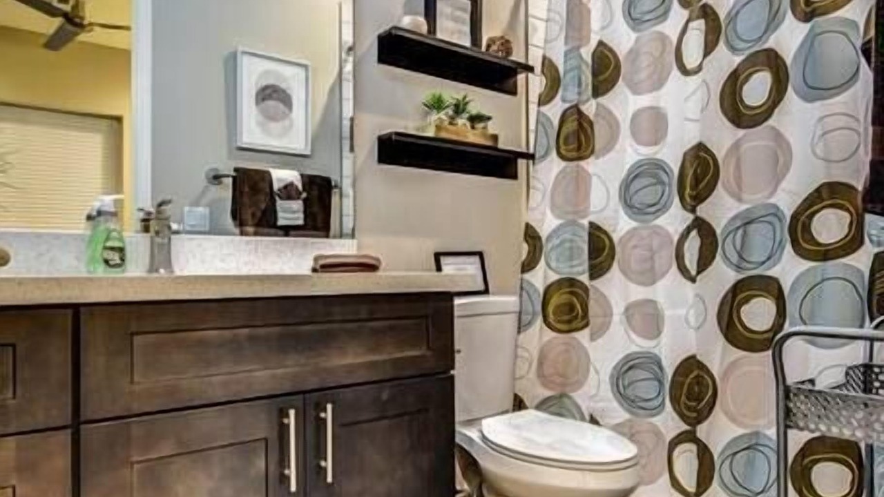 Photo of Bathroom in Ranchos Del Sol