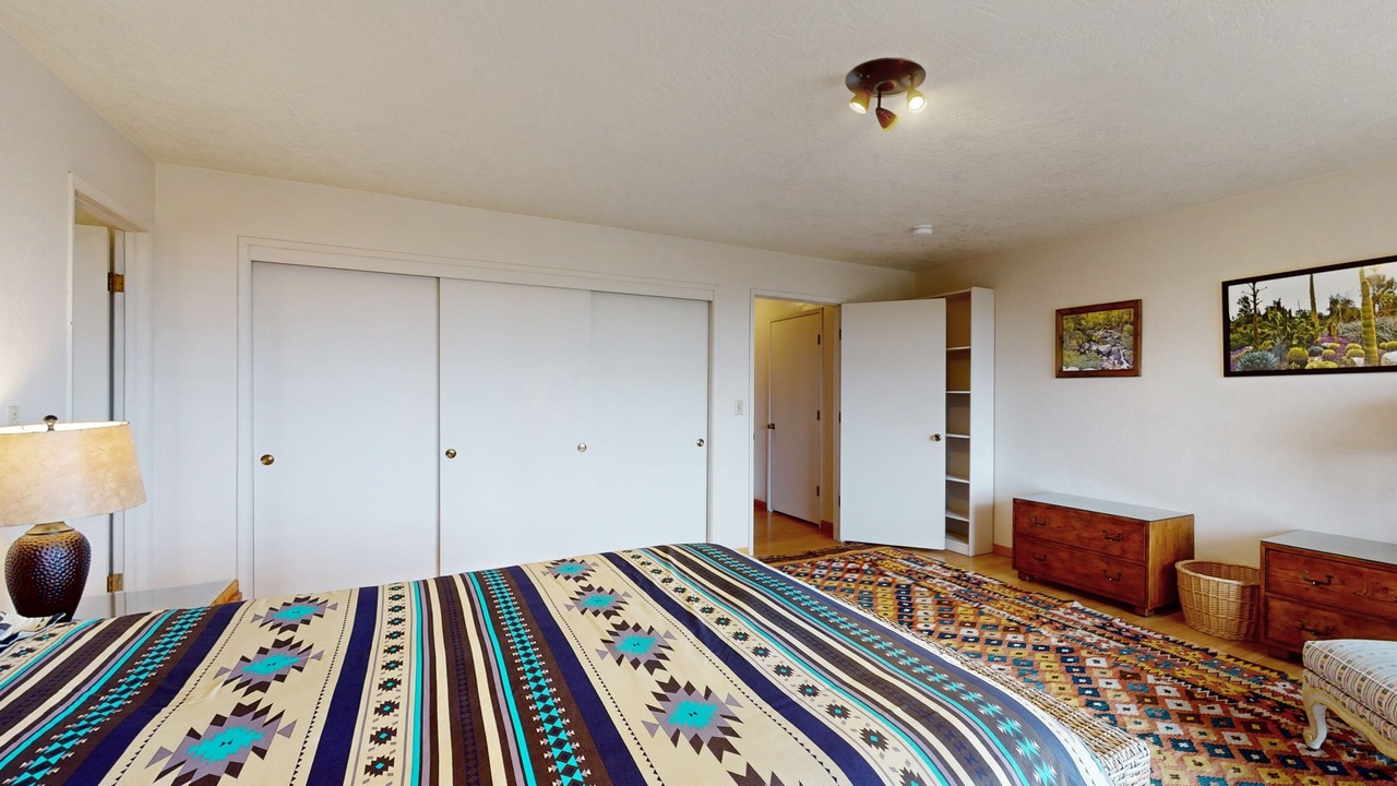 Photo of Bedroom in Eureka