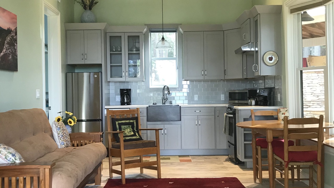 Photo of Bedroom in Shingletown