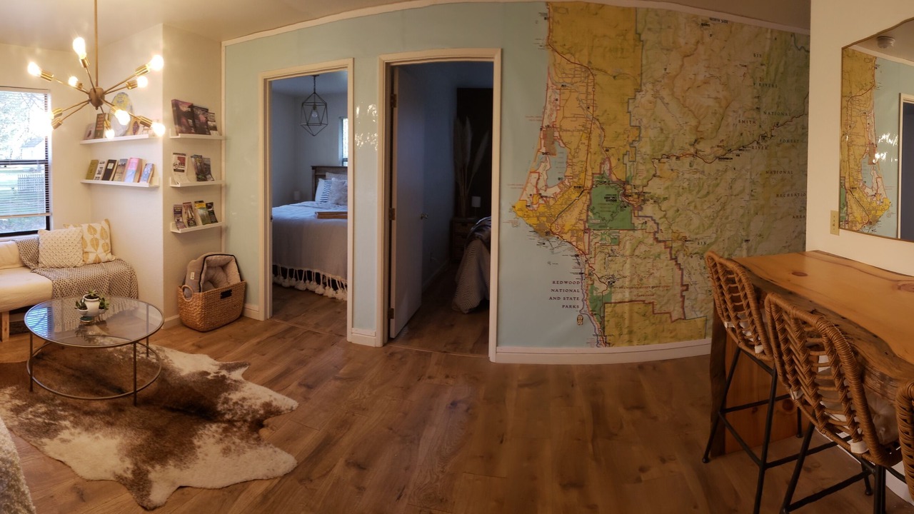 Photo of Livingroom in Gasquet