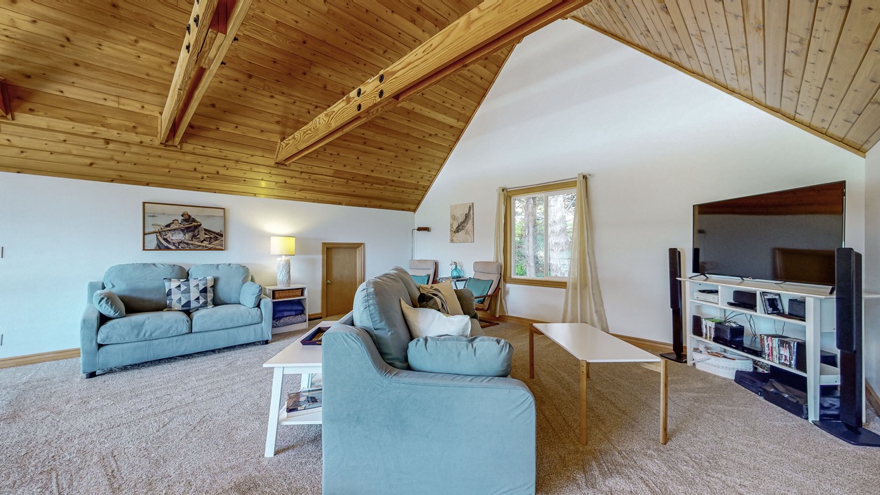 Photo of Livingroom in Shelter Cove