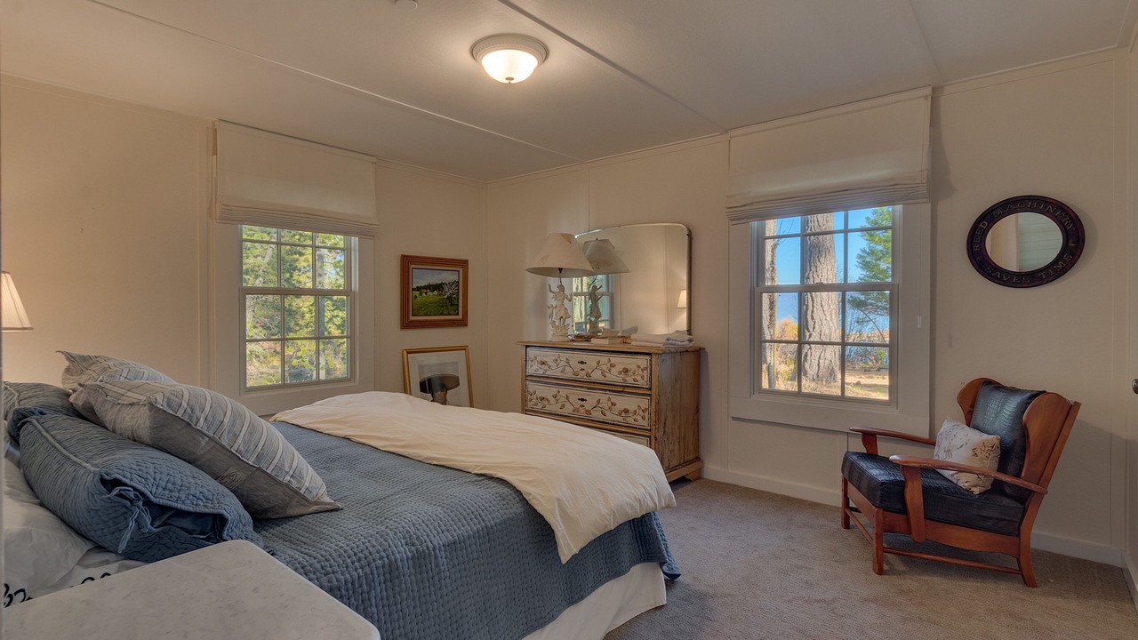 Photo of Bedroom in Homewood