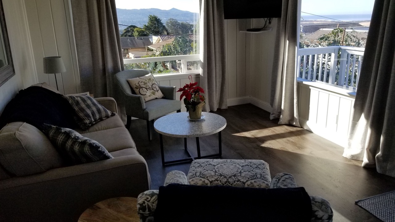 Photo of Livingroom in Morro Bay