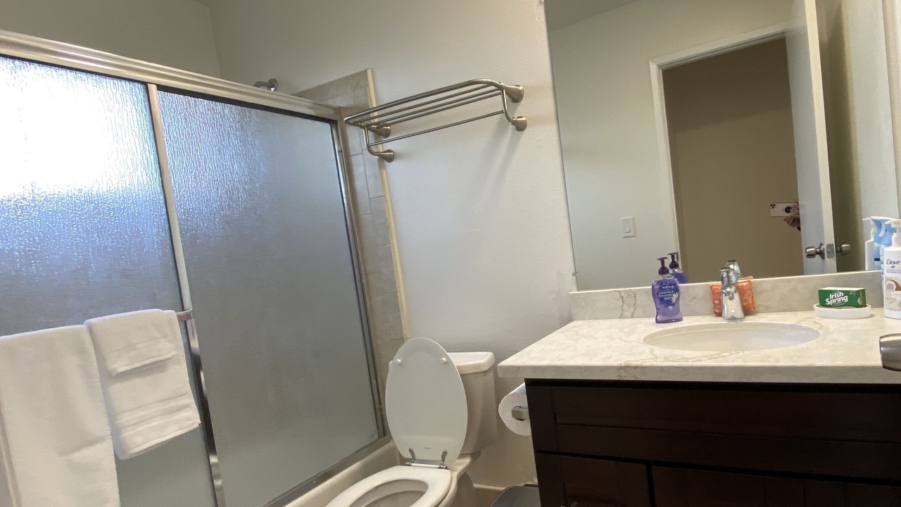 Photo of Bathroom in Noddin