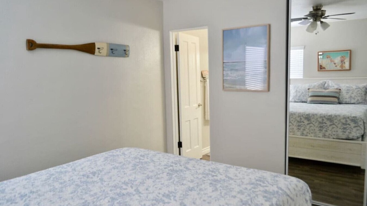 Photo of Bedroom in Mission Beach