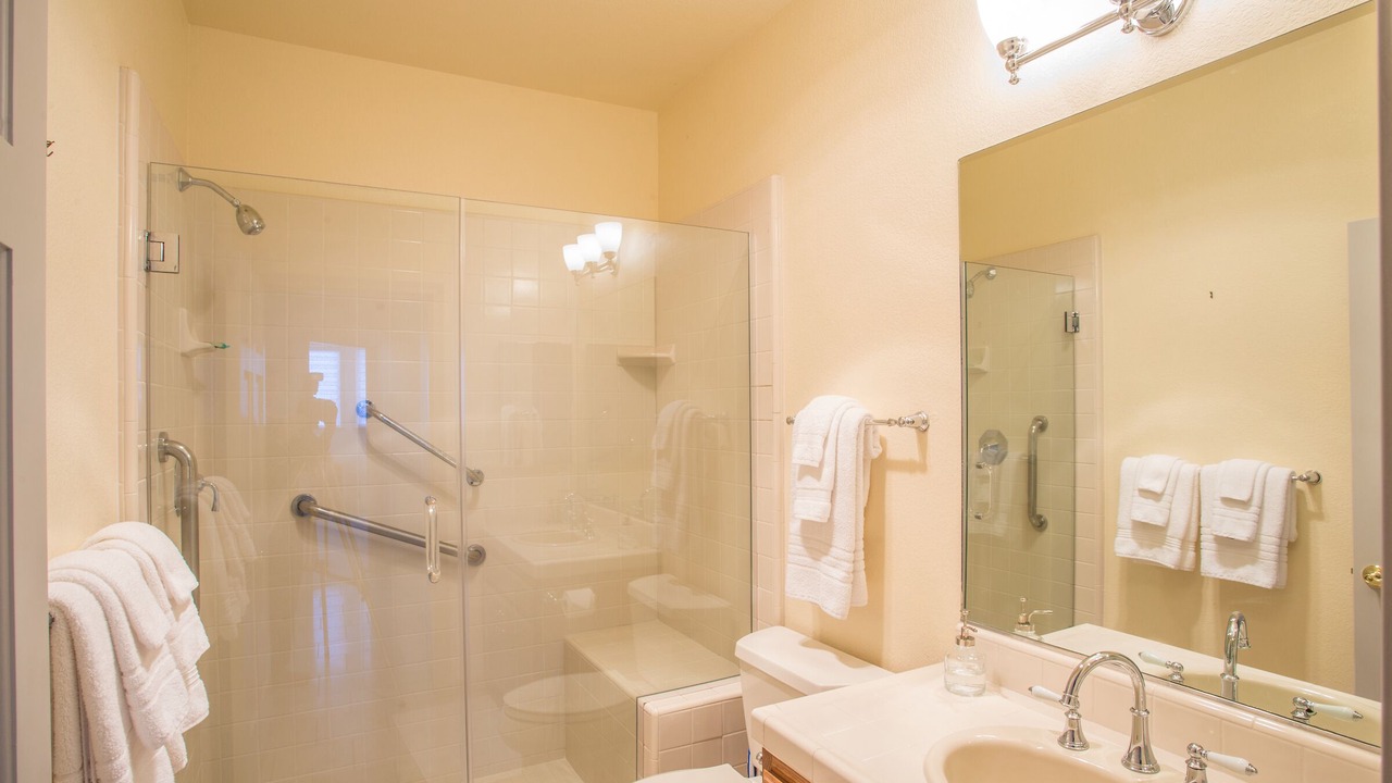 Photo of Bathroom in Baywood-Los Osos