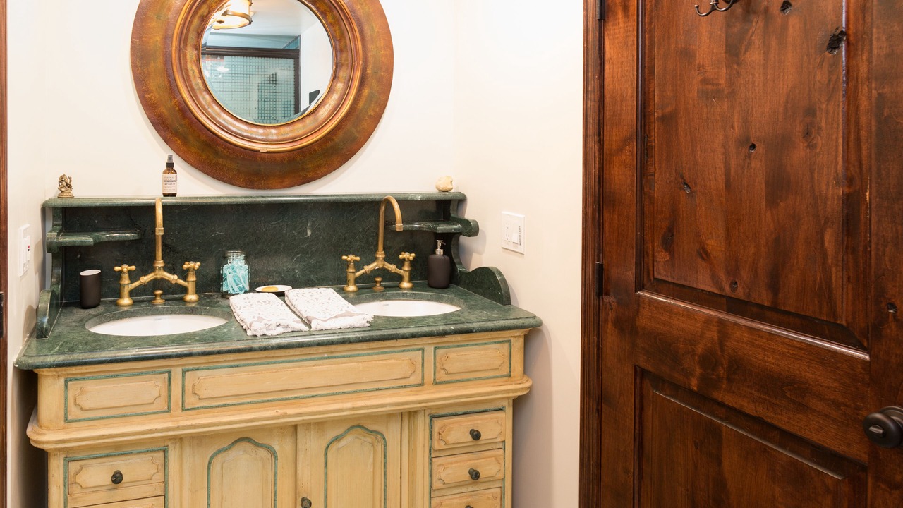 Photo of Bathroom in Freestone