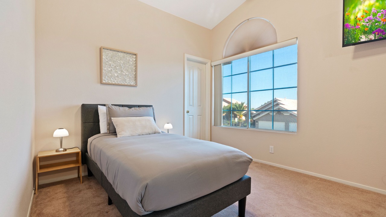 Photo of Bedroom in Green Valley