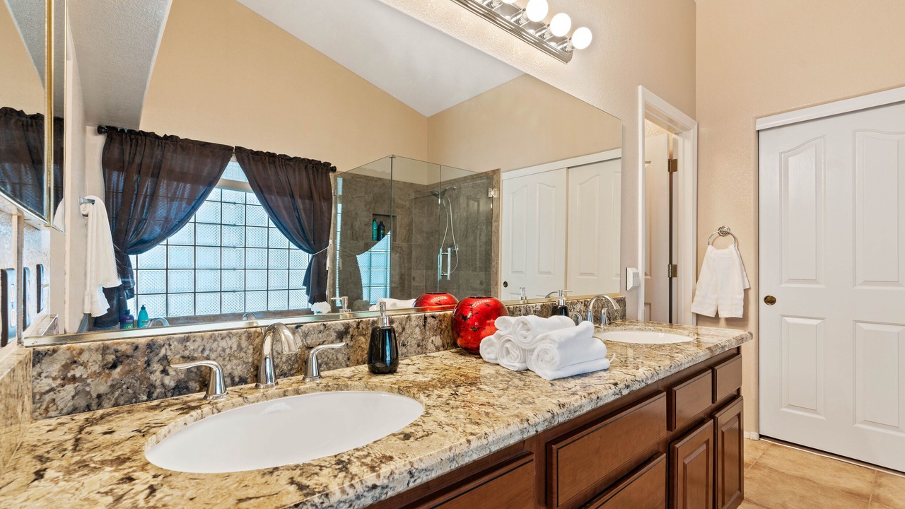 Photo of Bathroom in Green Valley