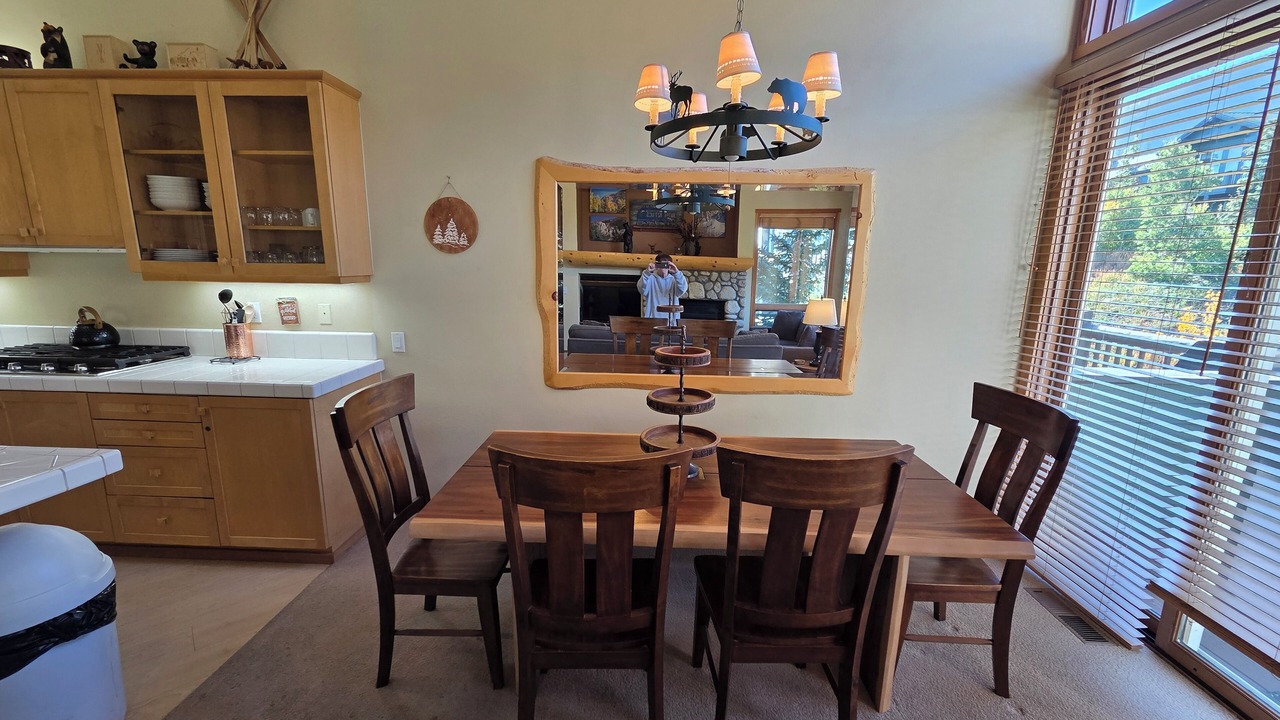 Photo of Livingroom in Mammoth Lakes