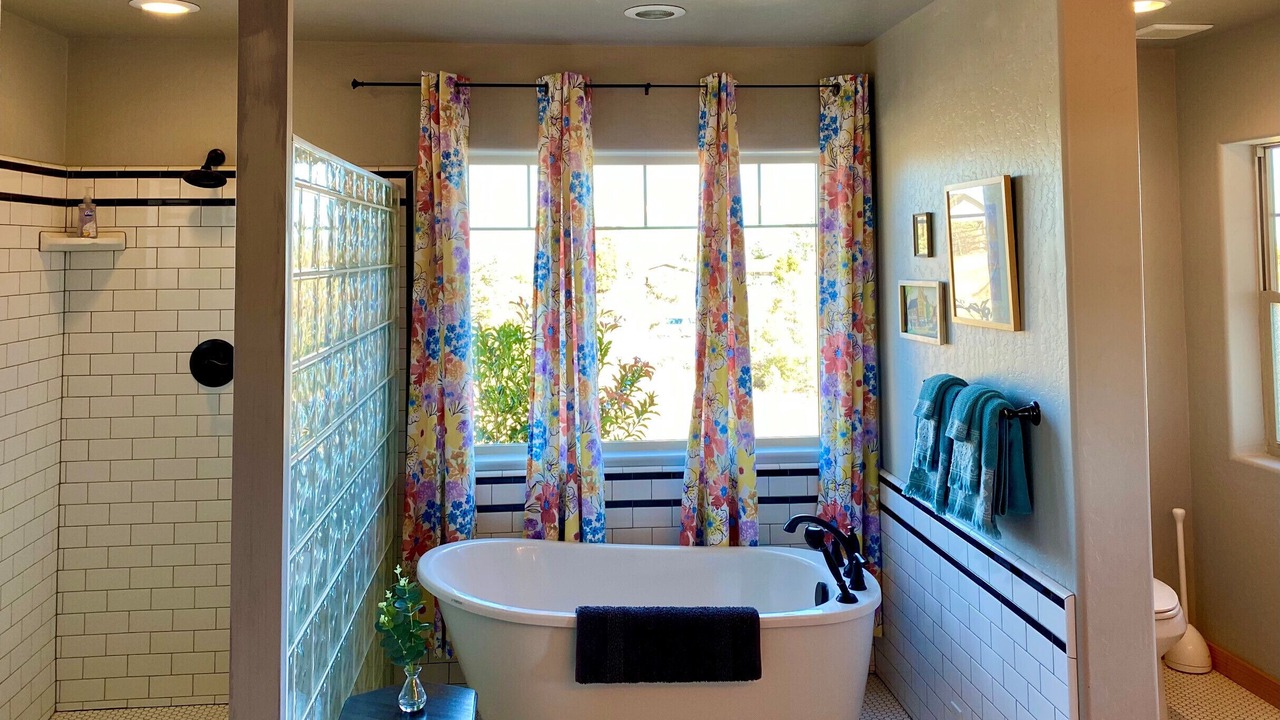 Photo of Bathroom in Diamond Valley