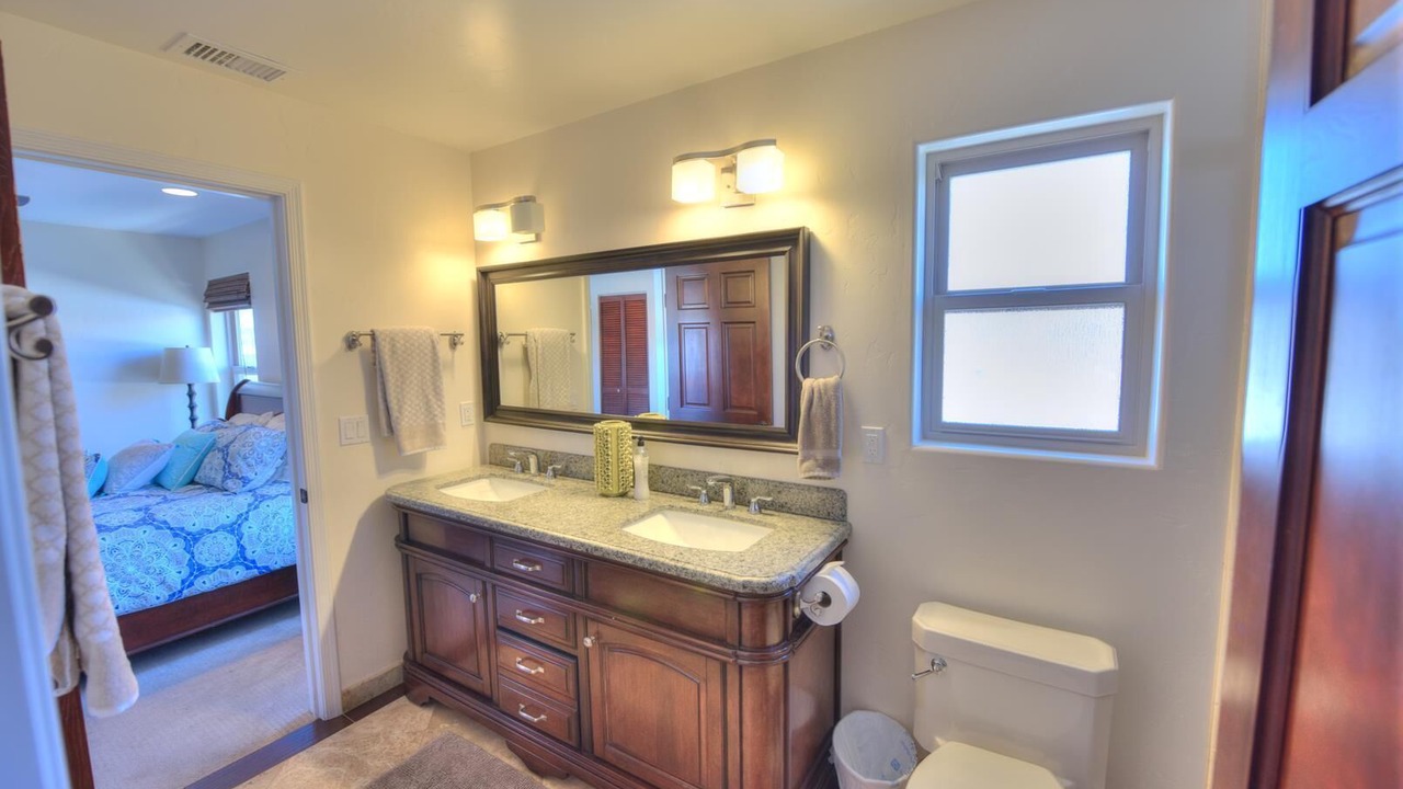 Photo of Bathroom in Parker Strip