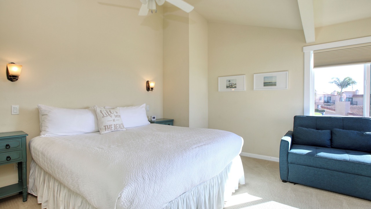 Photo of Bedroom in Downtown