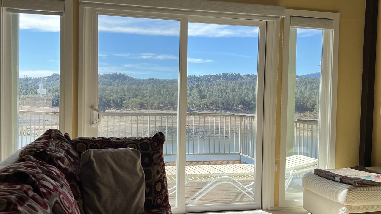 Photo of Livingroom in Oak Shores