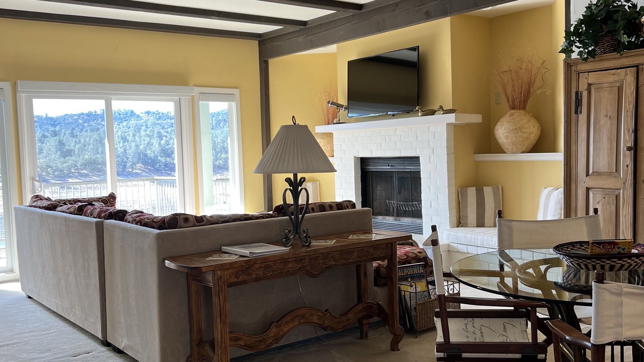 Photo of Livingroom in Oak Shores