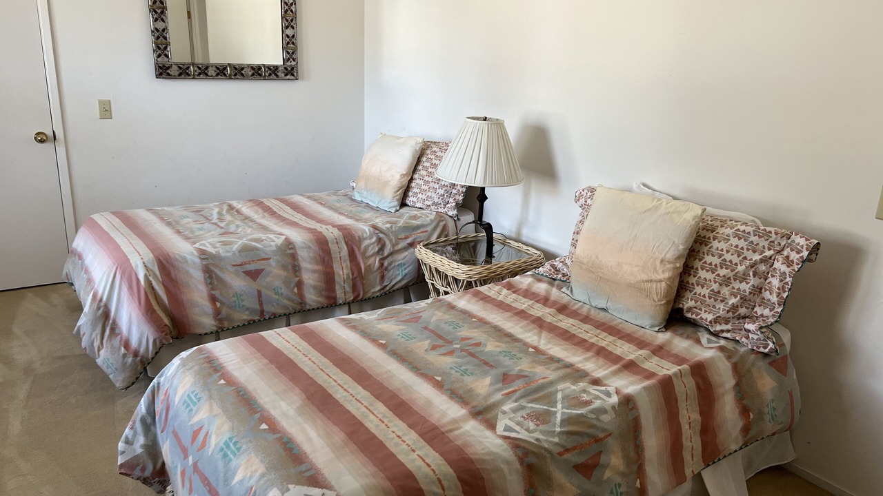 Photo of Bedroom in Oak Shores