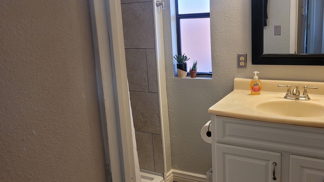 Photo of Bathroom in Bullhead City