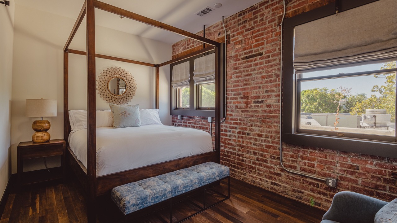 Photo of Bedroom in Downtown