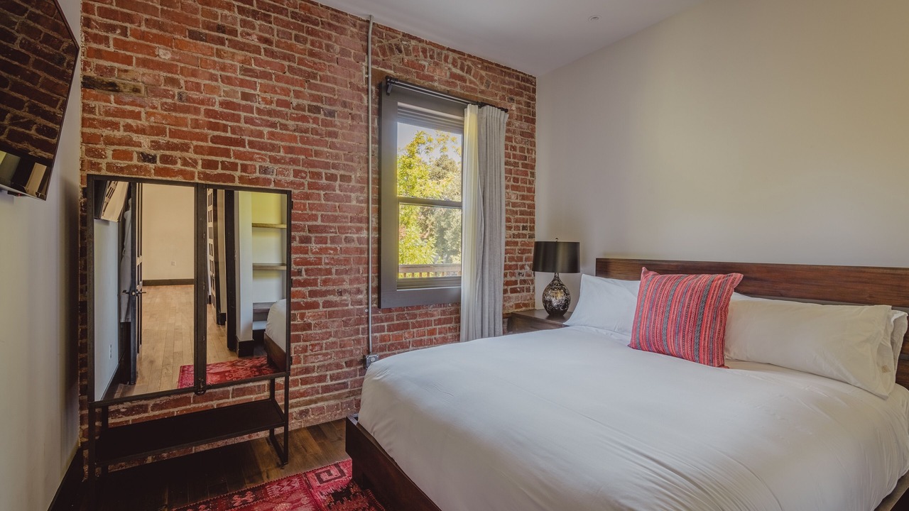 Photo of Bedroom in Downtown