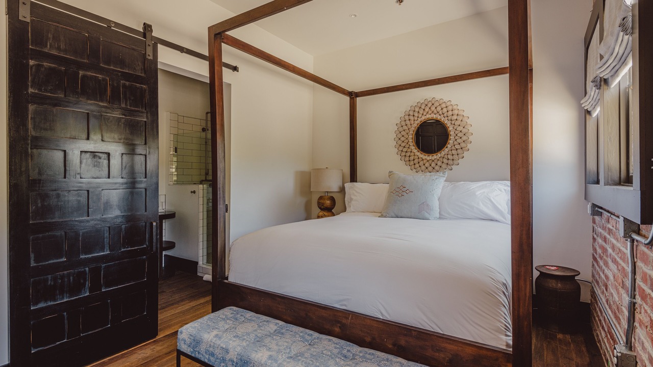 Photo of Bedroom in Downtown
