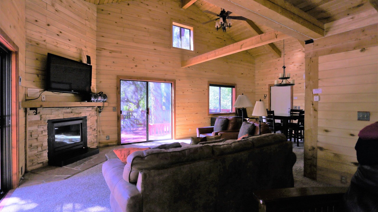Photo of Livingroom in Ponderosa Park