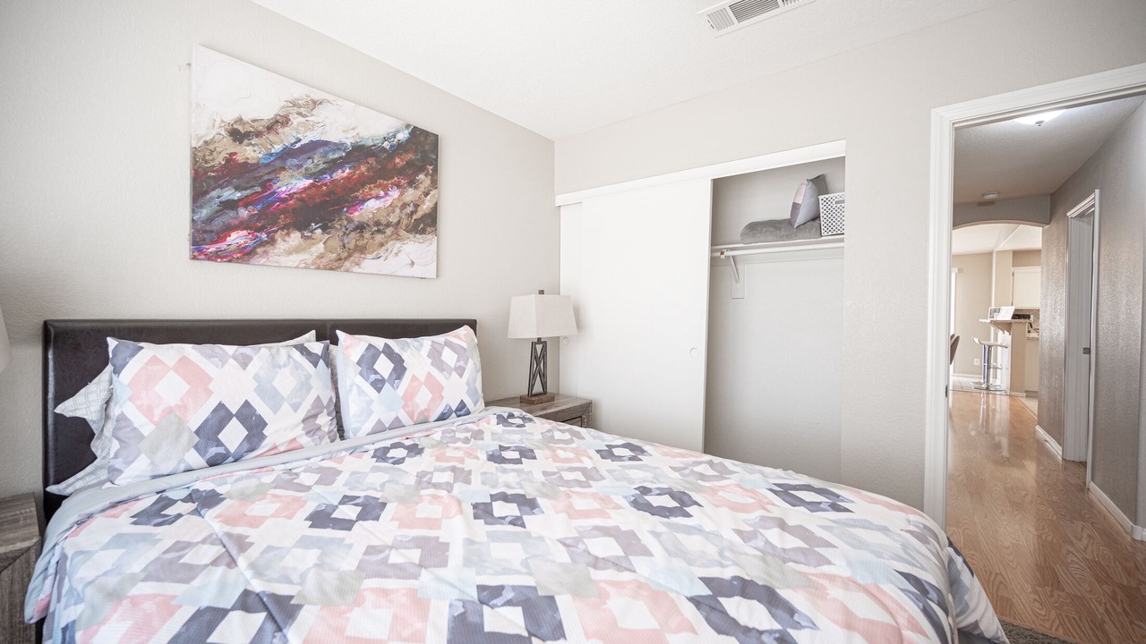 Photo of Bedroom in River Mountain