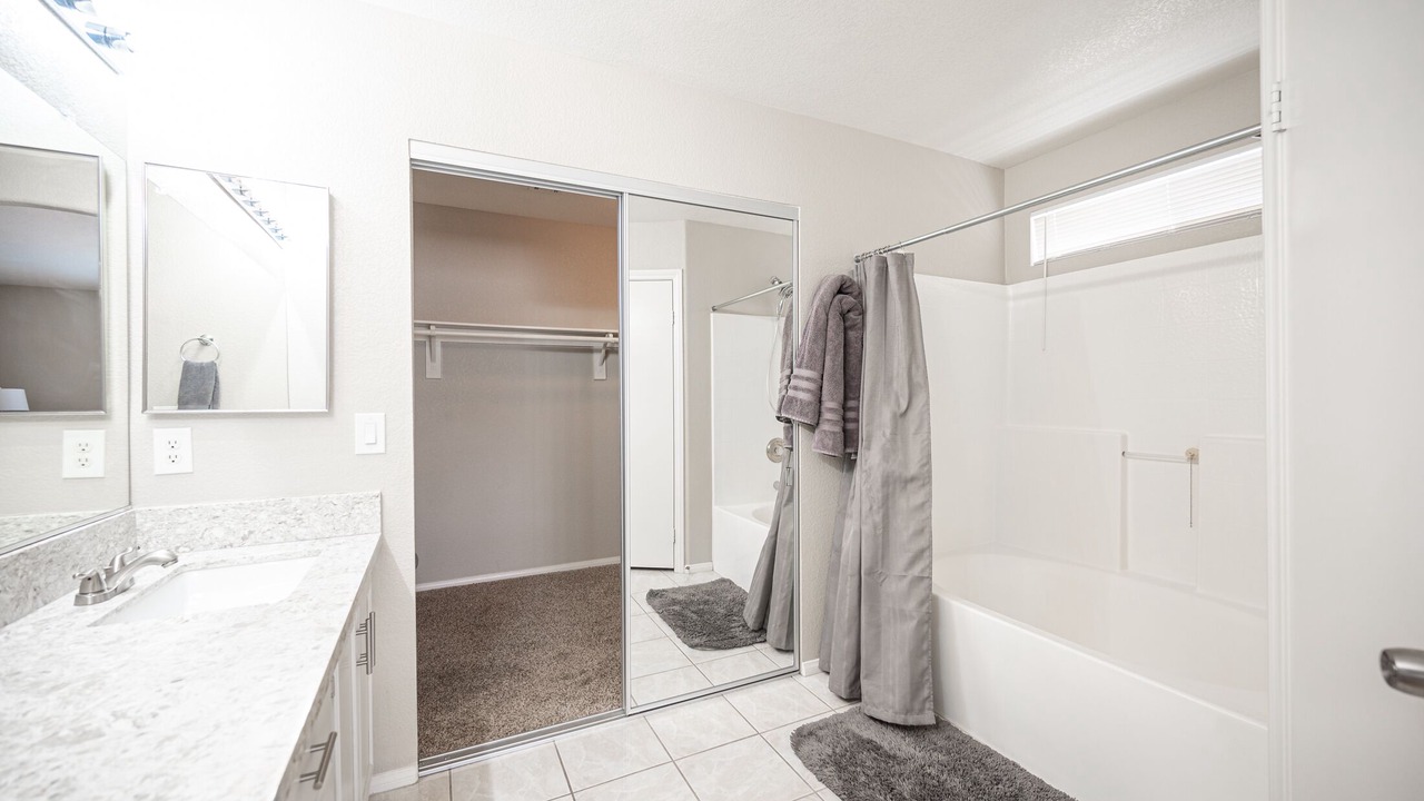 Photo of Bathroom in River Mountain