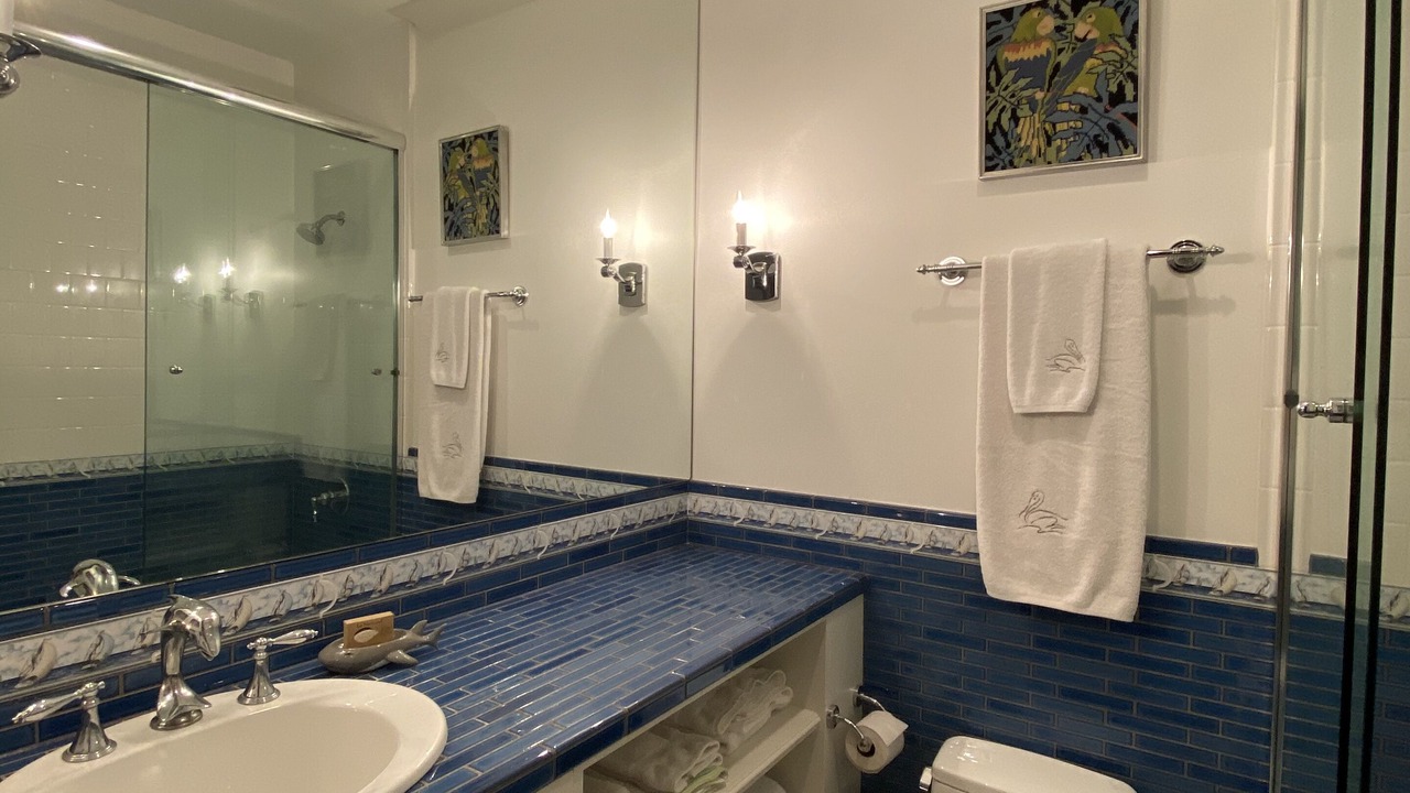 Photo of Bathroom in Corona del Mar
