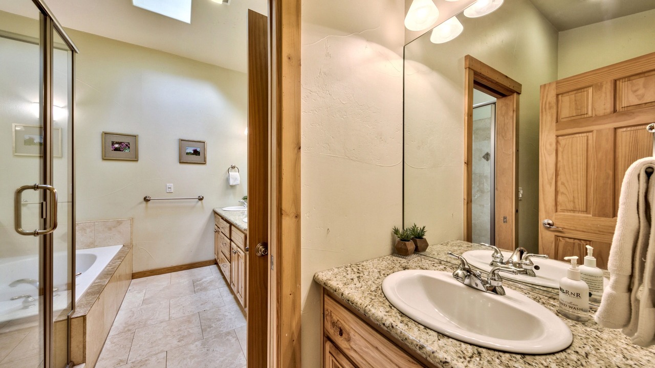 Photo of Bathroom in Tahoe Island